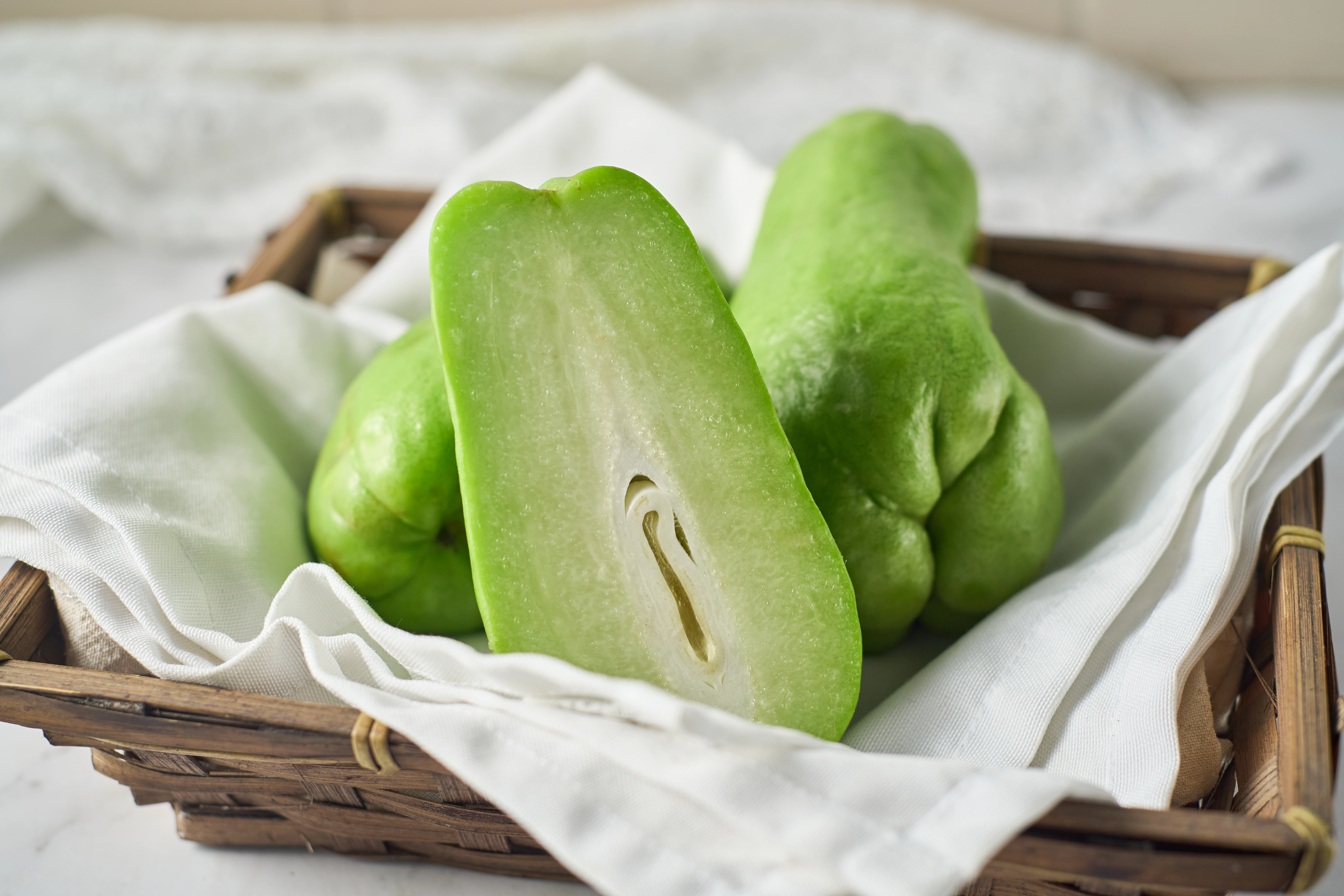 chayotte-verte-tranchée-prête-à-cuisiner Chouchou – Image 2