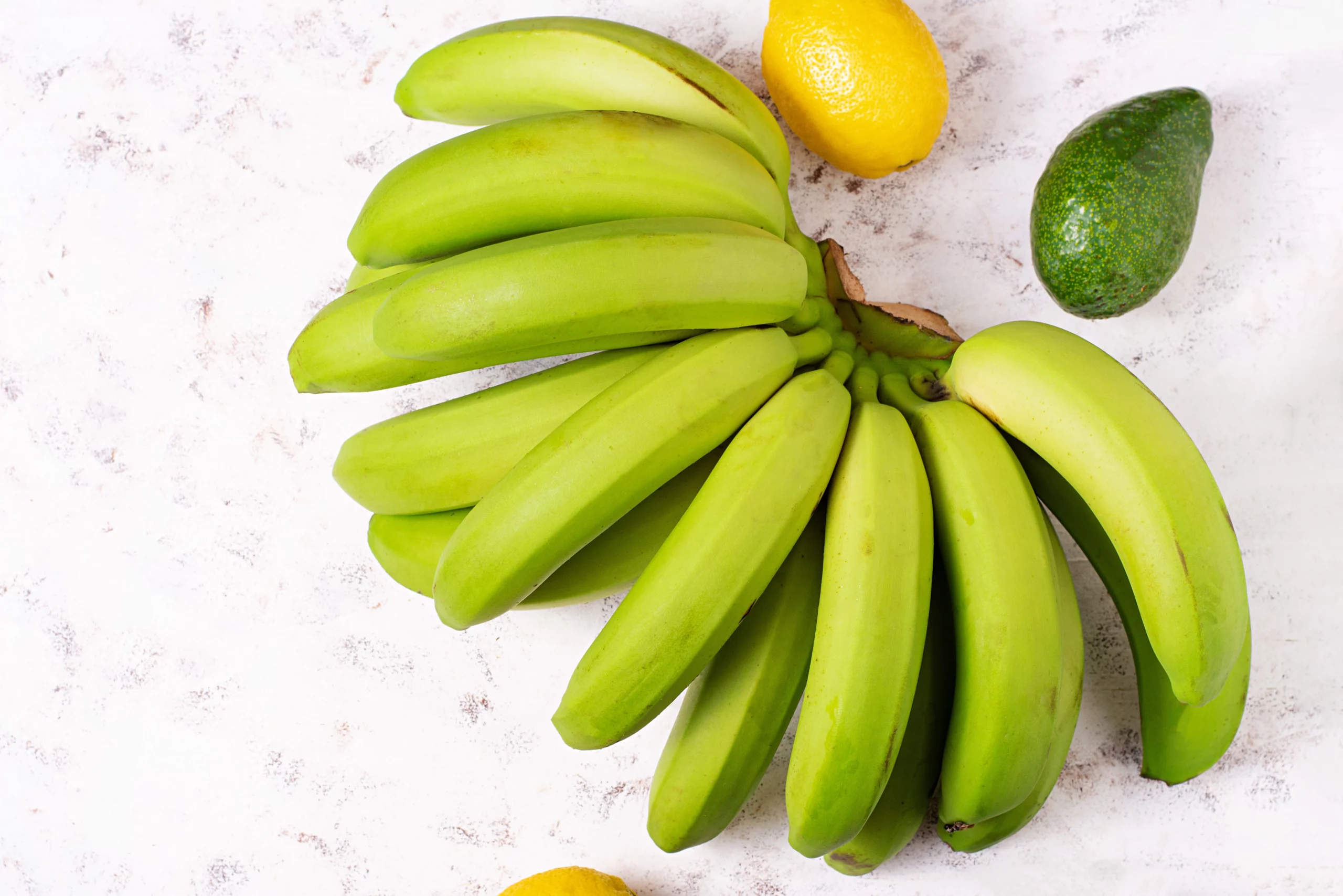 un-bouquet-de-bananes-vertes-fraîches Banane verte